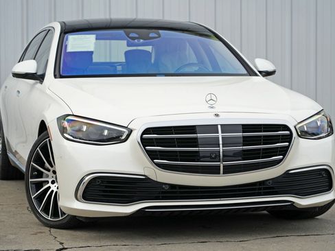 Used 2021 Mercedes-Benz S 580 4MATIC Sedan image 4