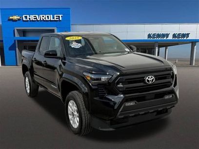 Used 2025 Toyota Tacoma SR5