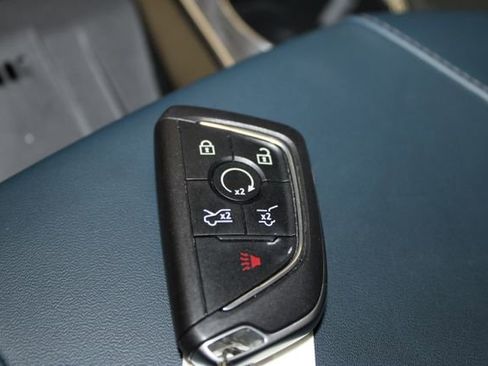 Certified 2025 Cadillac Escalade IQ Sport 2 w/ LPO, ONYX Package AWD/4WD image 31