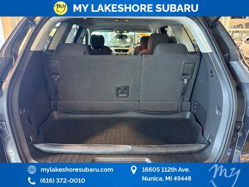 Used 2016 Chevrolet Traverse LT w/ Style and Technology Package FWD image 28
