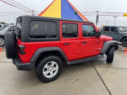 Used 2018 Jeep Wrangler Unlimited Sport S image 5