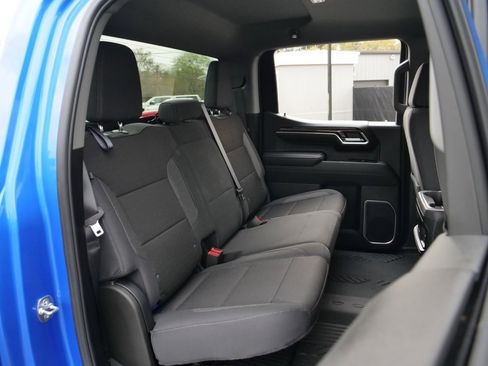 Used 2025 Chevrolet Silverado 1500 RST AWD/4WD image 39