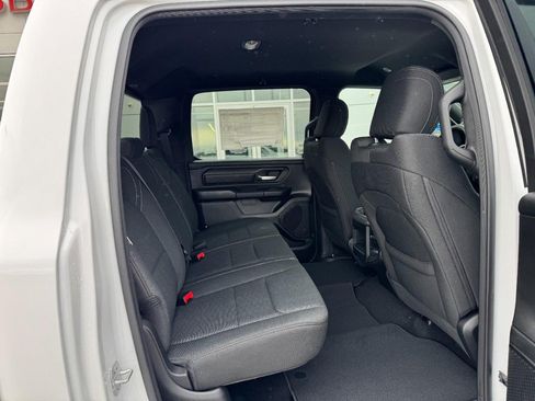 New 2026 RAM 1500 Express AWD/4WD image 7