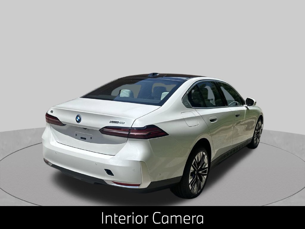 Certified 2026 BMW i5 eDrive40 w/ Premium Package AWD/4WD image 10