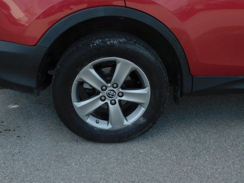 Used 2015 Toyota RAV4 XLE image 30