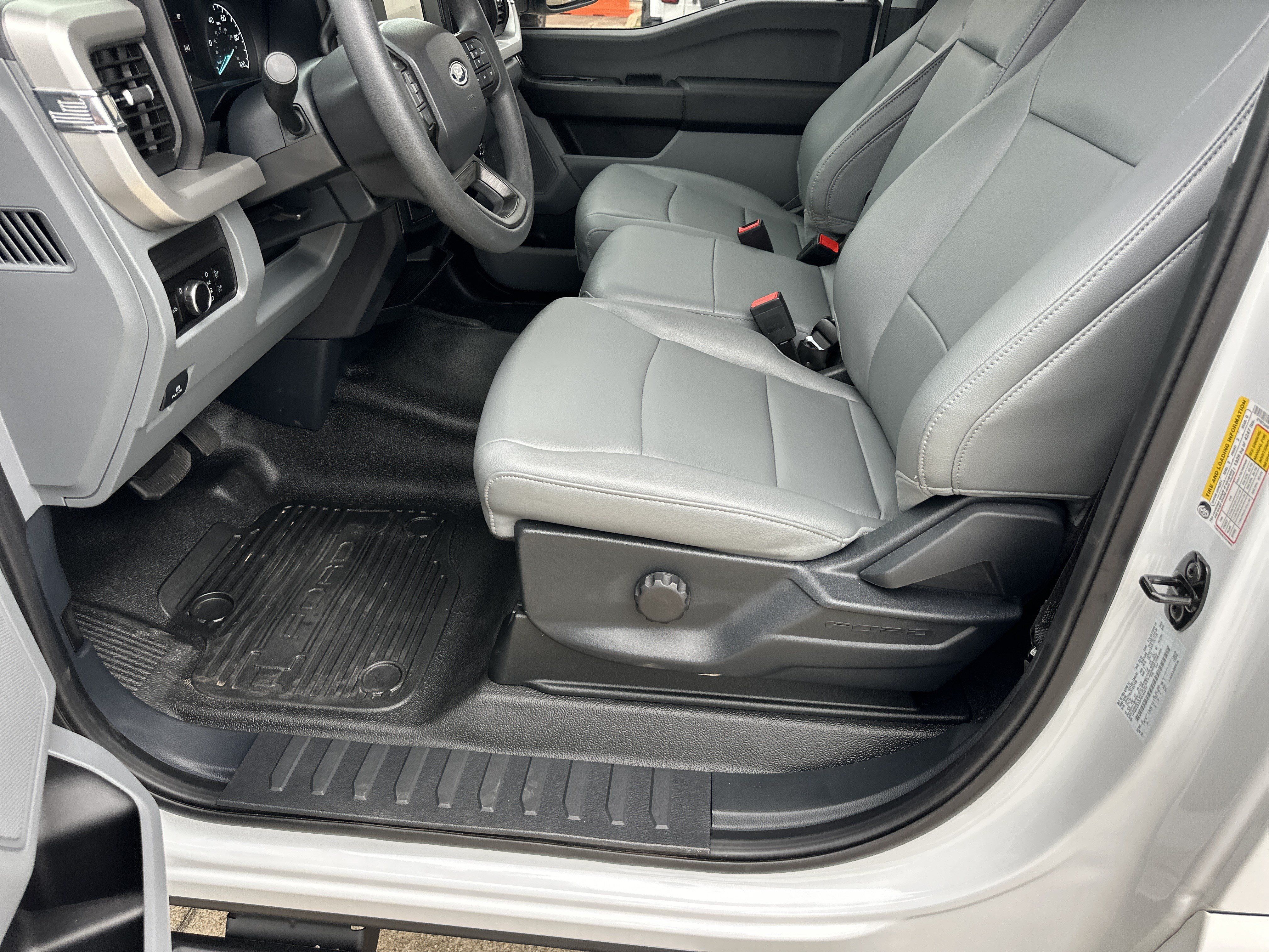Used 2023 Ford F250 XL RWD image 11