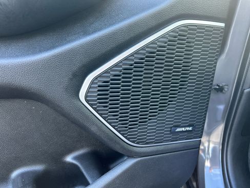 Used 2023 Jeep Grand Cherokee 4WD 4xe image 43