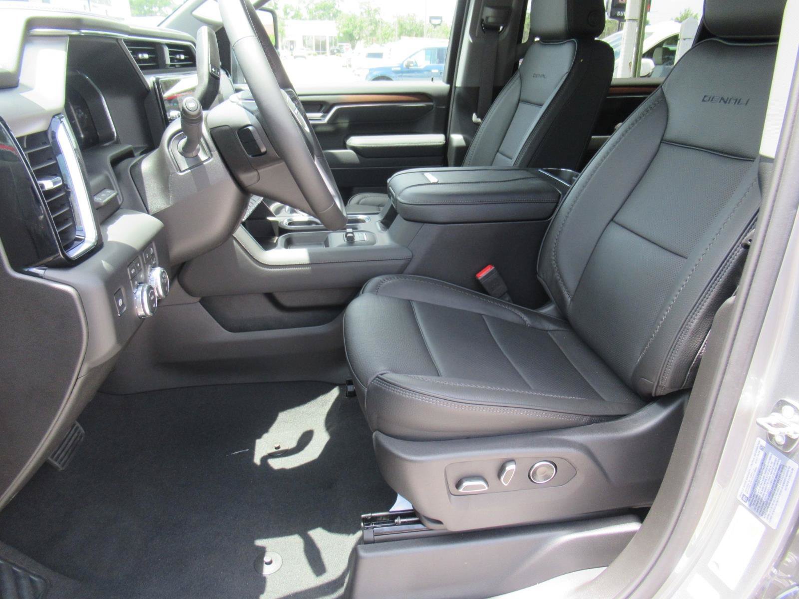 New 2026 GMC Sierra 2500 Denali w/ Denali Reserve Package AWD/4WD image 19