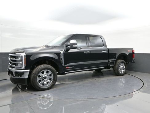 Used 2025 Ford F250 King Ranch w/ Chrome Package image 13