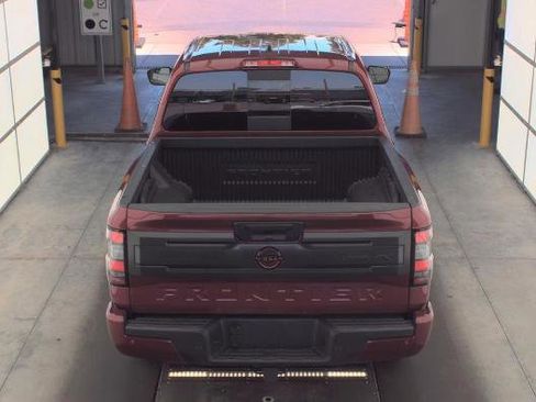 Used 2025 Nissan Frontier PRO-4X AWD/4WD image 6