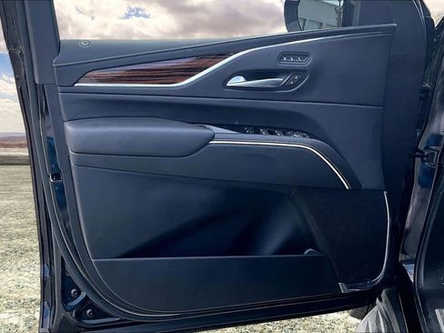 Certified 2023 Cadillac Escalade Premium Luxury w/ LPO, Floor Liner Package image 20