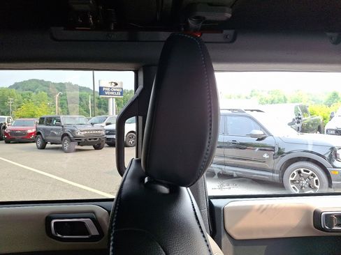 Certified 2024 Ford Bronco Wildtrak image 13