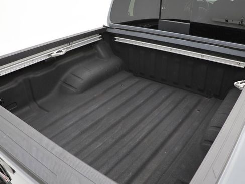 Used 2023 Nissan Frontier PRO-4X w/ Pro Convenience Package image 13