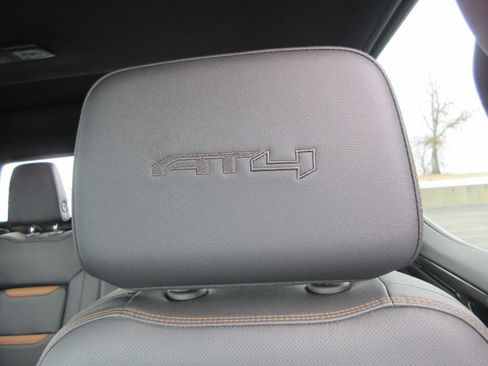 Certified 2023 GMC Sierra 1500 AT4 w/ AT4 Premium Package image 24