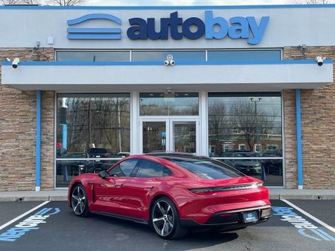 Used 2020 Porsche Taycan Turbo S image 9