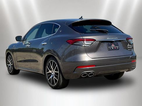 Used 2022 Maserati Levante GT AWD/4WD image 4