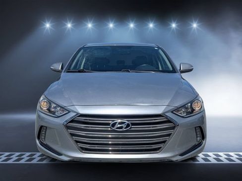Used 2017 Hyundai Elantra Limited FWD image 7