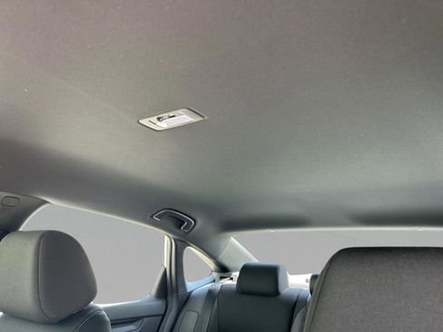 Used 2025 Honda Civic Sport image 31