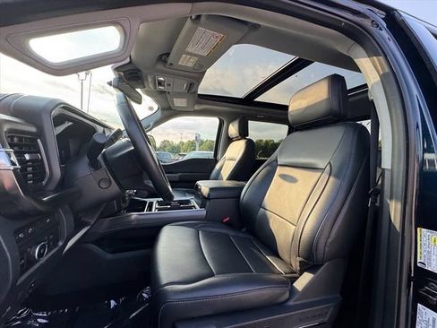 Used 2024 Ford F250 Lariat w/ Chrome Package AWD/4WD image 16