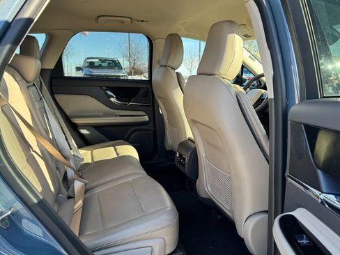 Used 2023 Lincoln Corsair FWD image 13