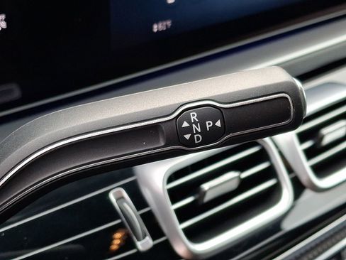 Certified 2024 Mercedes-Benz GLS 580 4MATIC image 15