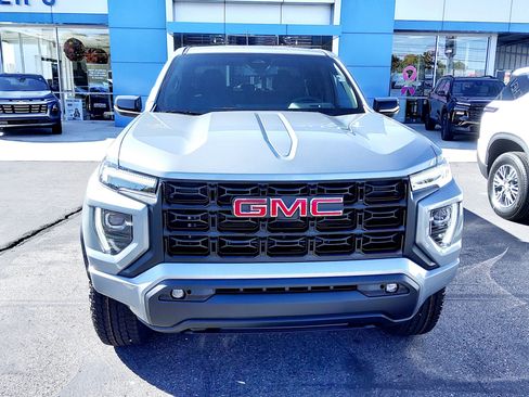 New 2026 GMC Canyon Elevation w/ Convenience Package image 2