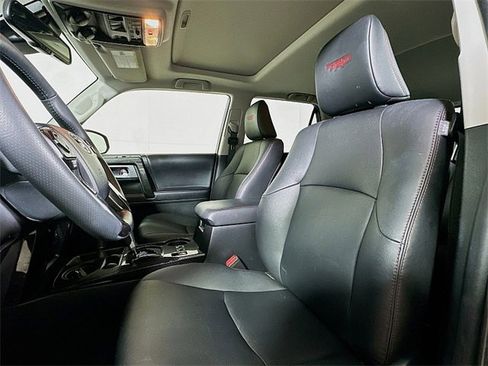 Used 2022 Toyota 4Runner TRD Off-Road Premium image 11