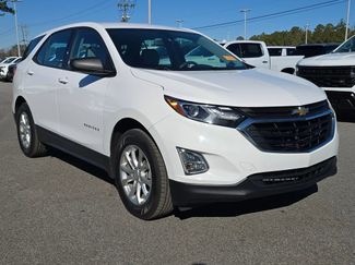 Used 2018 Chevrolet Equinox LS video 1