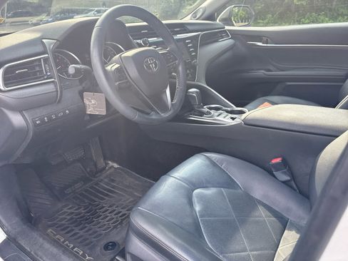 Used 2018 Toyota Camry XLE w/ Audio Package FWD image 8