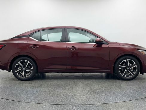 Used 2025 Nissan Sentra SV image 11