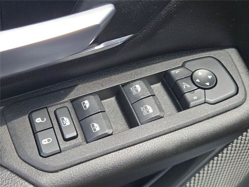Used 2025 RAM 1500 Big Horn AWD/4WD image 32