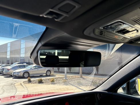 Used 2024 Lincoln Nautilus Reserve w/ Equipment Group 202A image 27