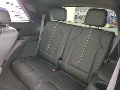 New 2026 Cadillac Vistiq Sport AWD/4WD image 11