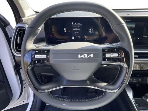New 2026 Kia Sorento LX FWD image 10