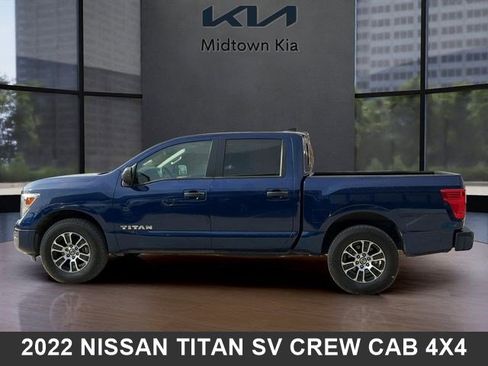 Used 2022 Nissan Titan SV image 6