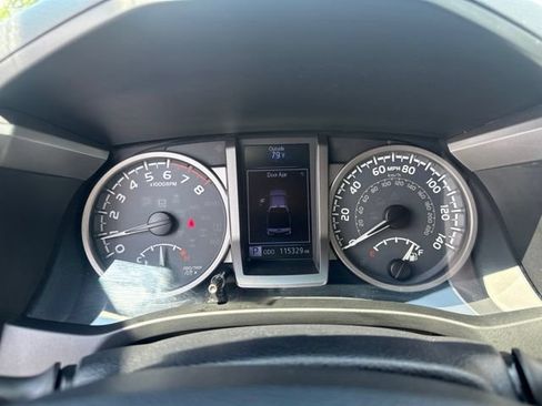 Used 2017 Toyota Tacoma SR5 w/ Tow Package RWD image 28