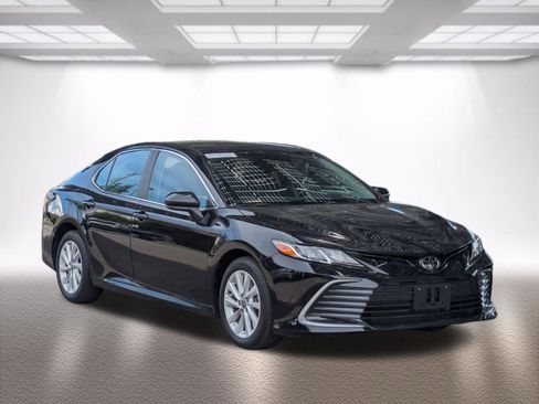 Certified 2024 Toyota Camry LE AWD/4WD image 1