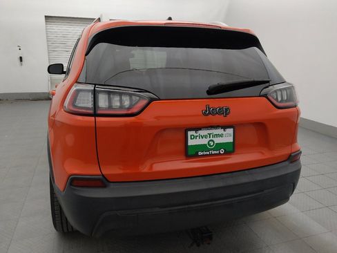 Used 2021 Jeep Cherokee Latitude FWD image 6