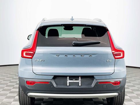 Used 2023 Volvo XC40 B4 Plus w/ Driver Assist Package image 6