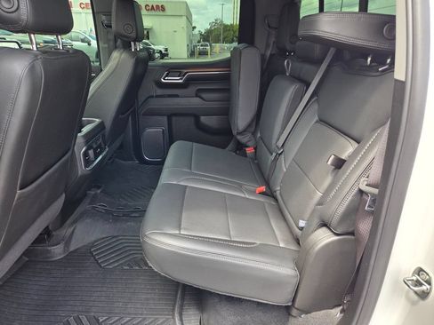 Used 2024 GMC Sierra 1500 Denali w/ Denali Reserve Package AWD/4WD image 9