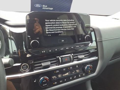 Used 2023 Nissan Pathfinder SL image 22