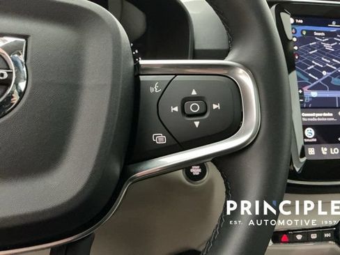 Certified 2026 Volvo XC40 B5 Plus AWD/4WD image 23