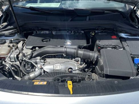 Used 2021 Mercedes-Benz GLA 250 4MATIC image 29