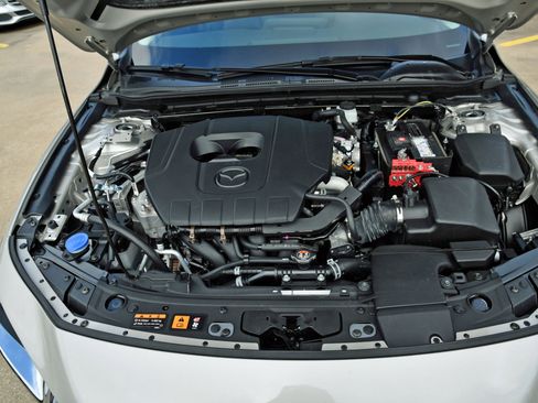 Used 2024 MAZDA MAZDA3 s image 28