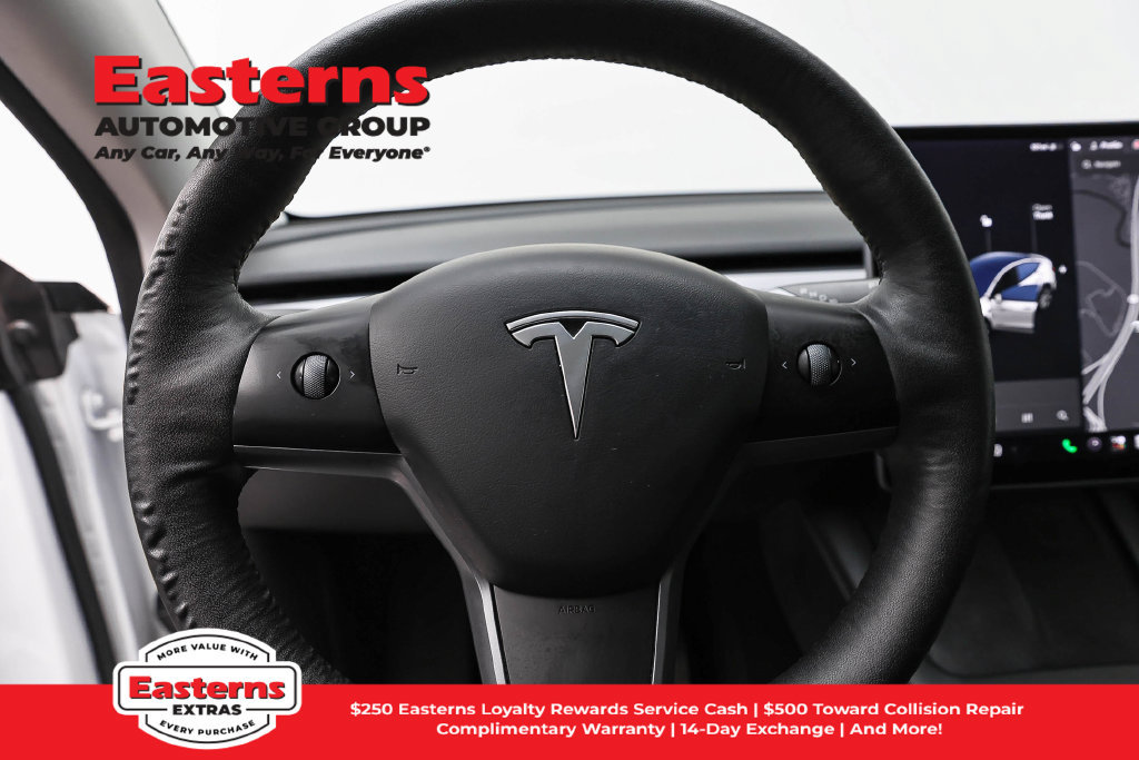 Used 2021 Tesla Model Y Long Range AWD/4WD image 11
