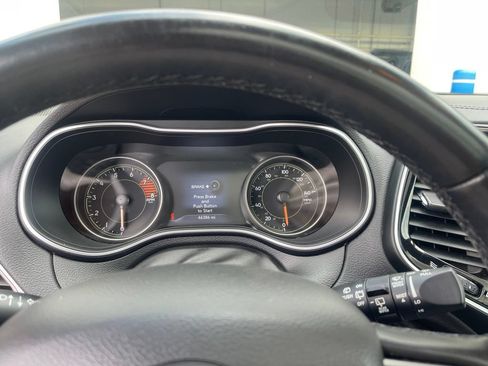 Used 2021 Jeep Cherokee Limited AWD/4WD image 14