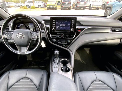 Used 2024 Toyota Camry SE image 27