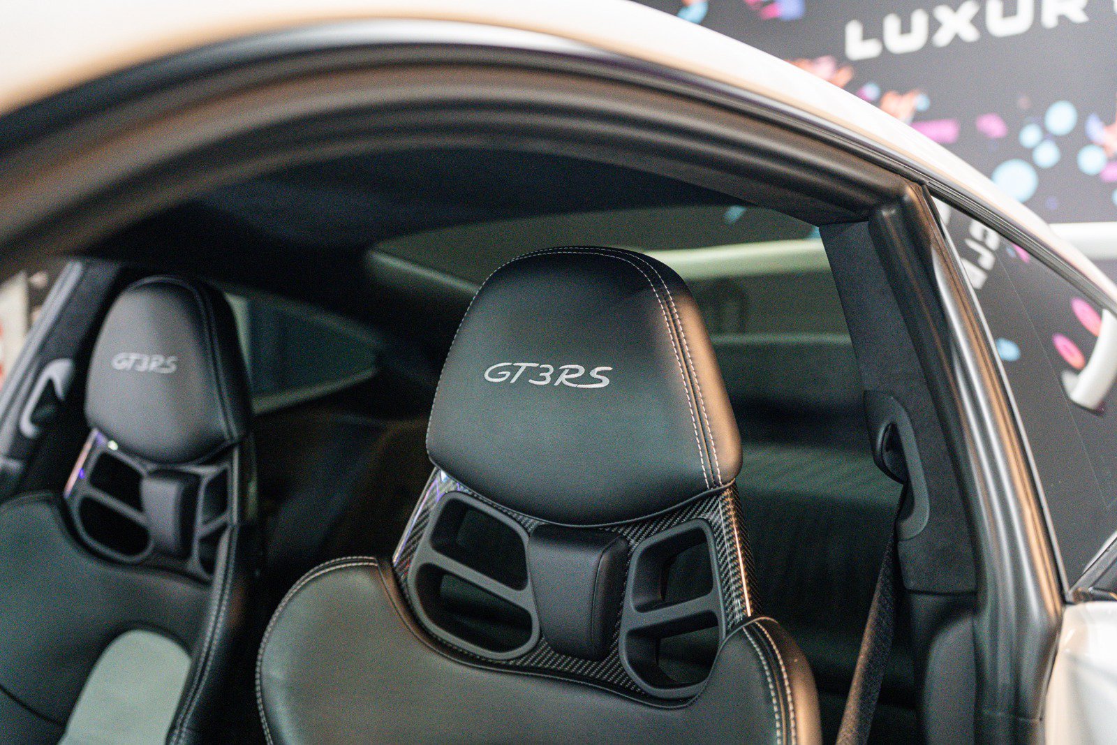 Used 2016 Porsche 911 GT3 RS RWD image 9