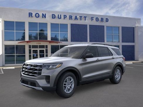 Used 2026 Ford Explorer Active RWD image 2