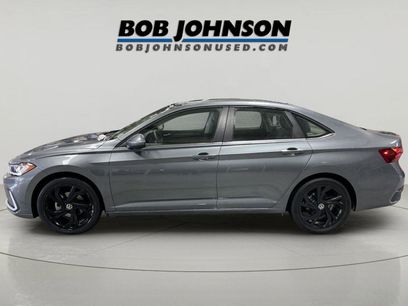Used 2025 Volkswagen Jetta SE